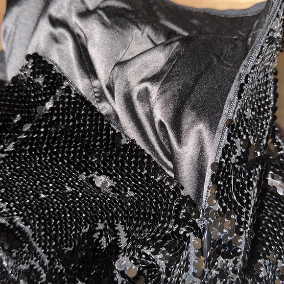 NWT Bardot asymmetrical black sequin ruffle skirt XS - Picture 7 of 7